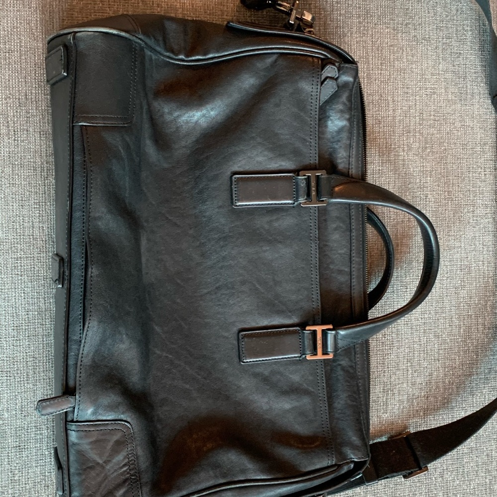Tumi Leather Breifcase - Picture 4 of 10